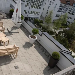 Hotel Munich By Ihg, Unterhaching